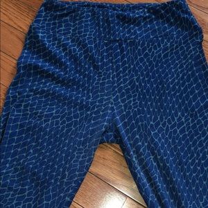 LuLaRoe OS Blue & green leggings